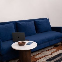 line-sofa